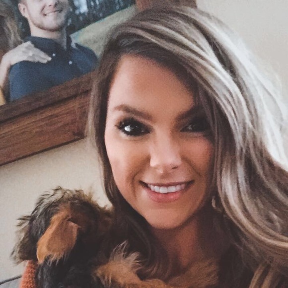 Meet your Posher, Beth - Picture 5 of 8